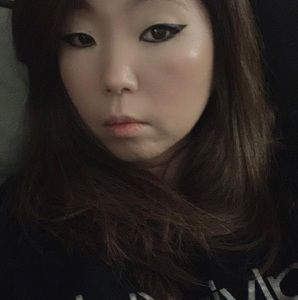 Meet your Posher, Heejung